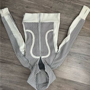 Collector rare Lululemon size 2